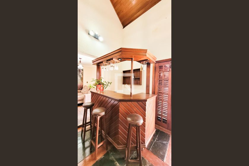Casa à Venda - Jardim Flamboyant, 4 Quartos,  498 m2 em , Campinas - sp | SoloBR