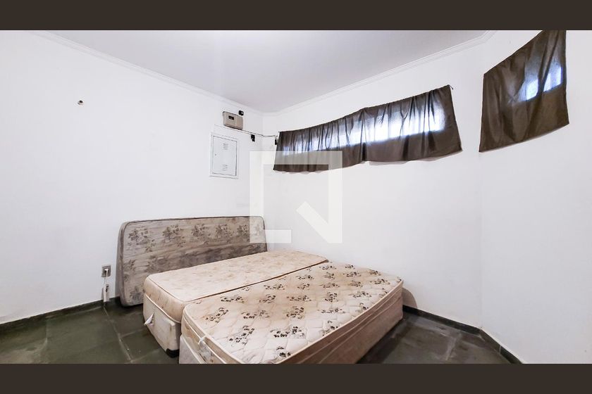 Casa à Venda - Jardim Flamboyant, 4 Quartos,  498 m2 em , Campinas - sp | SoloBR