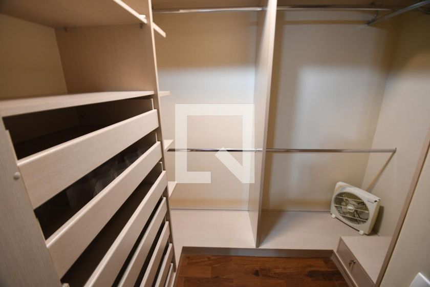 Apartamento à Venda - Mansões Santo Antônio, 4 Quartos,  213 m2 em , Campinas - sp | SoloBR