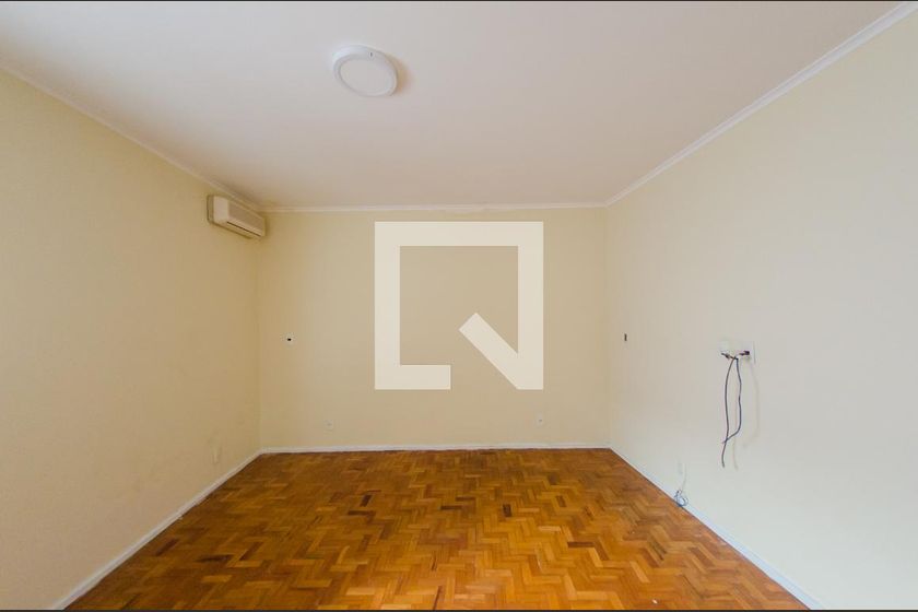 Casa à Venda - Jardim Flamboyant, 3 Quartos,  137 m2 em , Campinas - sp | SoloBR