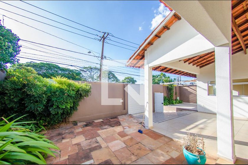 Casa à Venda - Jardim Flamboyant, 3 Quartos,  137 m2 em , Campinas - sp | SoloBR