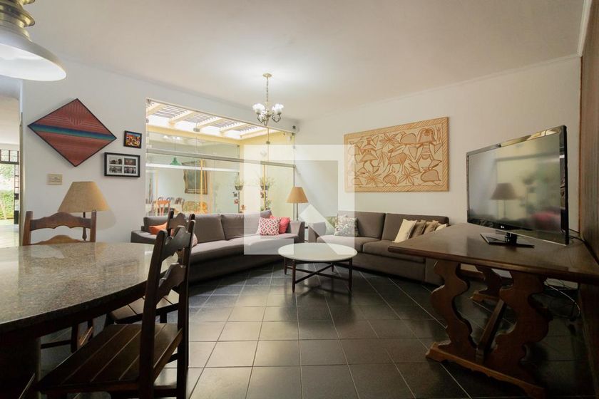 Casa, 3 quartos, 195 m² - Foto 1