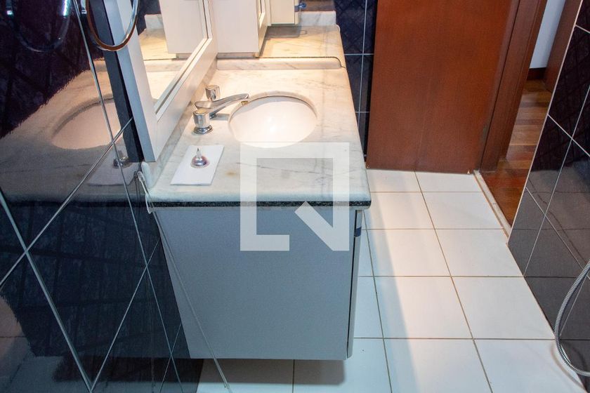 Apartamento à Venda - Jardim Flamboyant, 4 Quartos,  296 m2 em , Campinas - sp | SoloBR