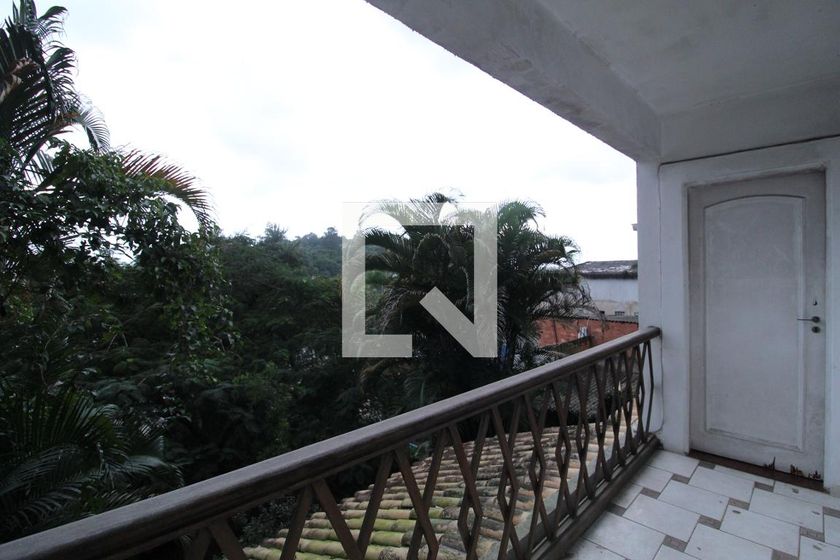 Casa, 4 quartos, 240 m² - Foto 31