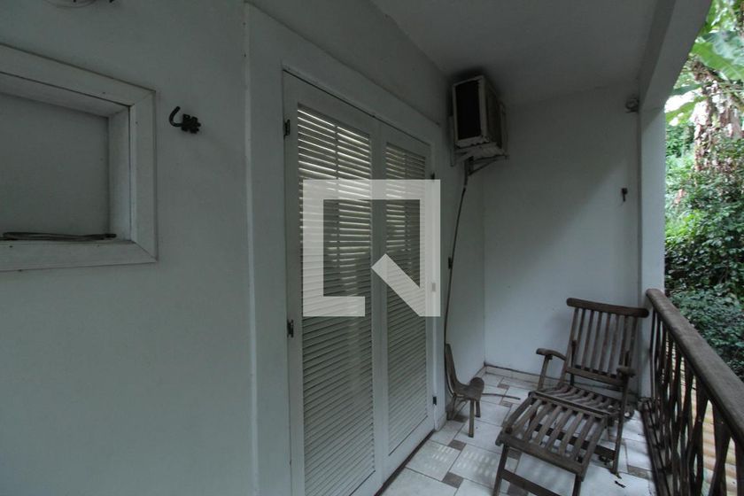 Casa, 4 quartos, 240 m² - Foto 61