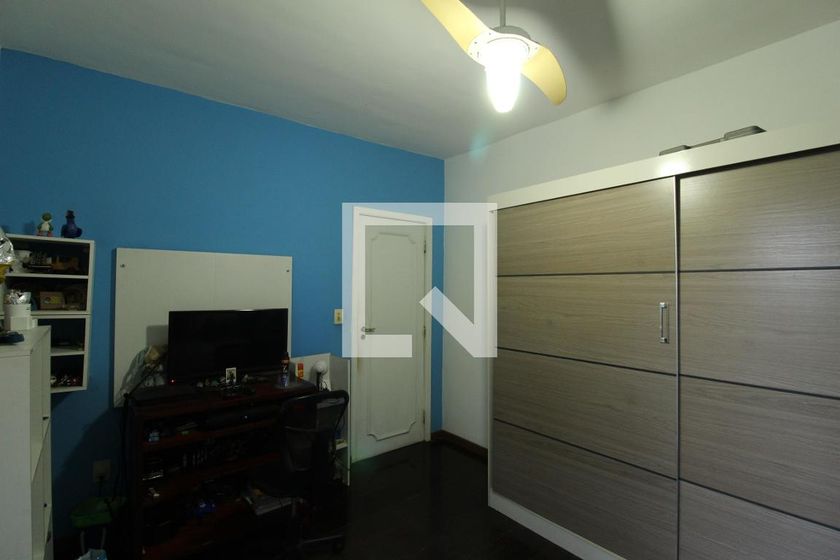 Casa, 4 quartos, 240 m² - Foto 43