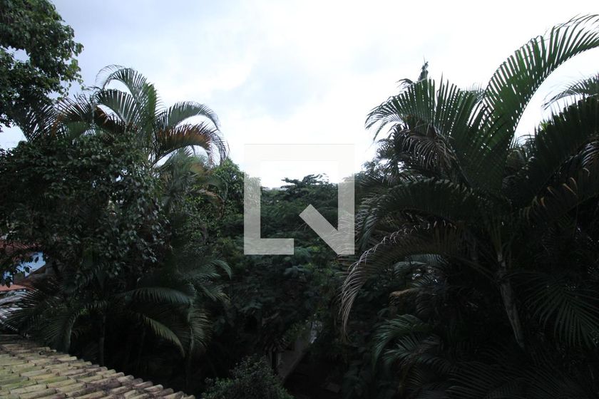 Casa, 4 quartos, 240 m² - Foto 29