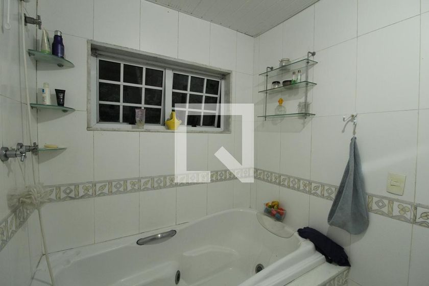 Casa, 4 quartos, 240 m² - Foto 67