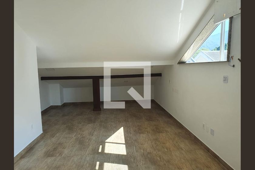 Casa, 4 quartos, 240 m² - Foto 81