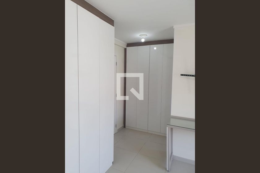 Casa, 4 quartos, 240 m² - Foto 29