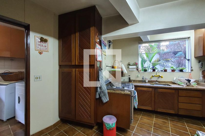 Casa, 4 quartos, 300 m² - Foto 44