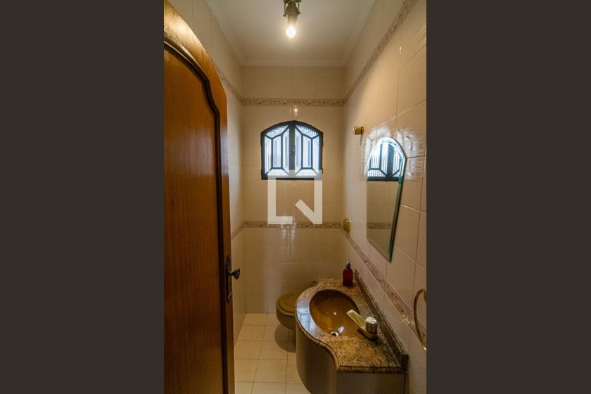 Casa, 3 quartos, 250 m² - Foto 13