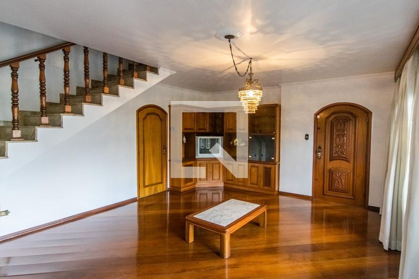 Casa, 3 quartos, 250 m² - Foto 1