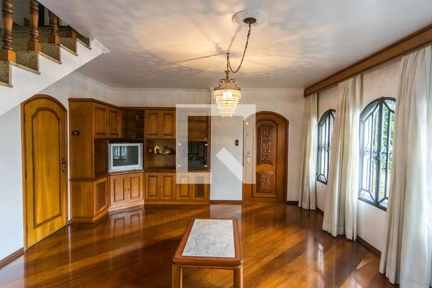 Casa, 3 quartos, 250 m² - Foto 2