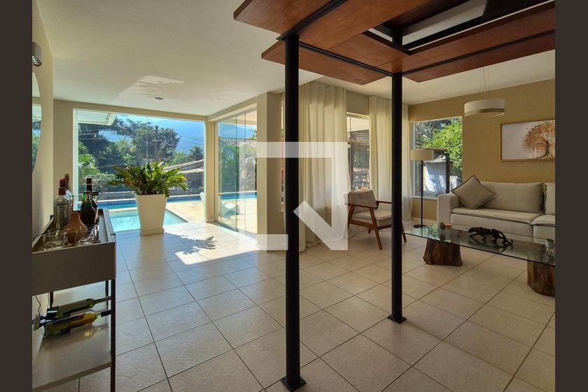 Casa, 6 quartos, 370 m² - Foto 1