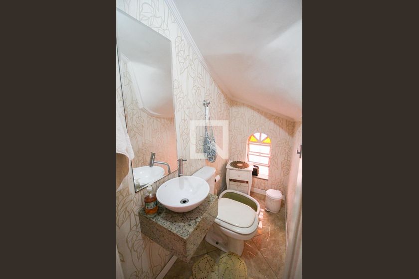 Casa, 3 quartos, 240 m² - Foto 9