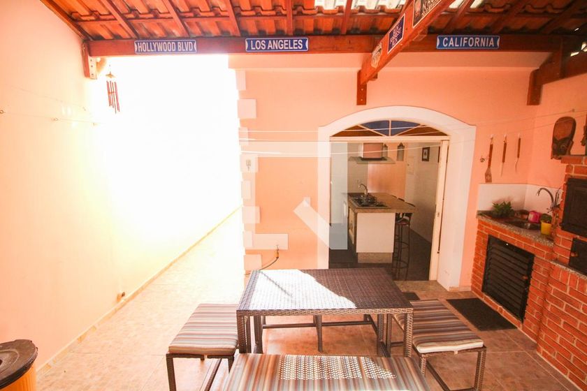 Casa, 3 quartos, 240 m² - Foto 44