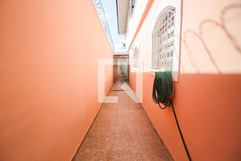 Casa, 3 quartos, 240 m² - Foto 48