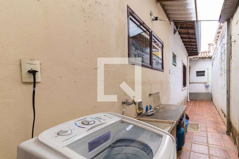 Casa à Venda - Jardim Planalto, 5 Quartos,  262 m2 em , Campinas - sp | SoloBR