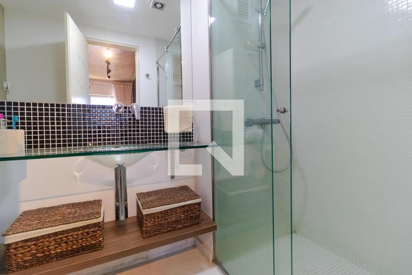 Apartamento à Venda - Cambuí, 1 Quarto,  70 m2 em , Campinas - sp | SoloBR