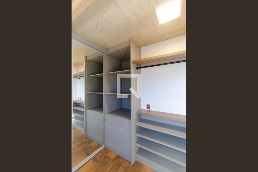 Apartamento à Venda - Cambuí, 1 Quarto,  70 m2 em , Campinas - sp | SoloBR