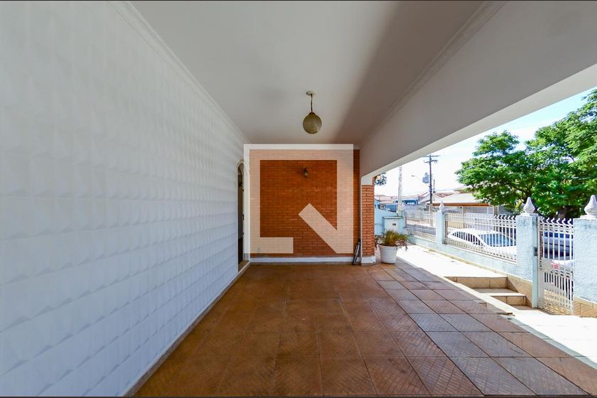 Casa à Venda - Guanabara, 3 Quartos,  186 m2 em , Campinas - sp | SoloBR