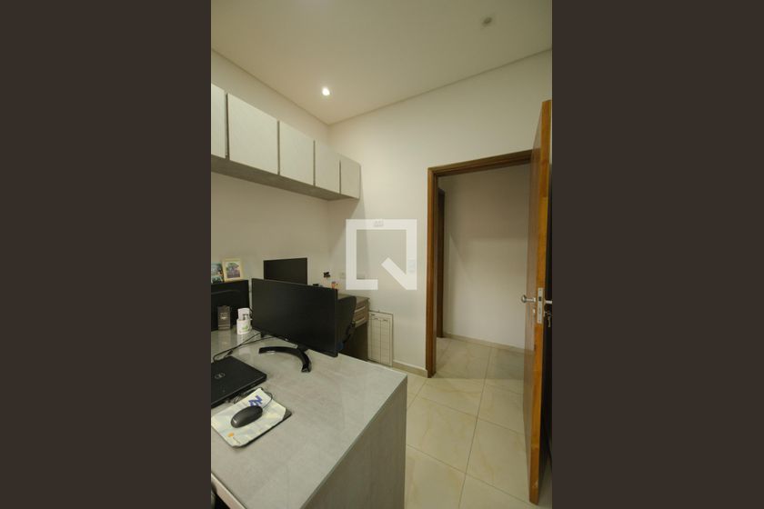 Casa, 3 quartos, 210 m² - Foto 32