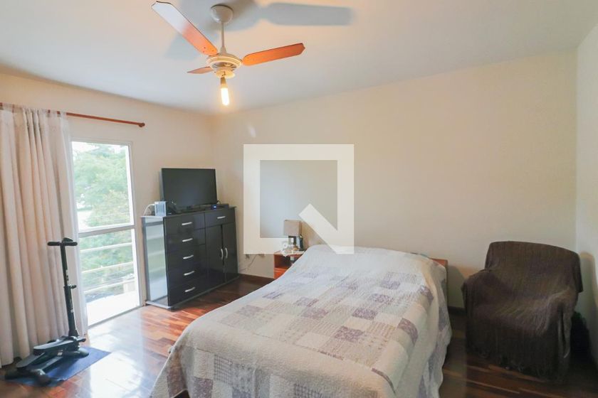 Casa, 3 quartos, 230 m² - Foto 49