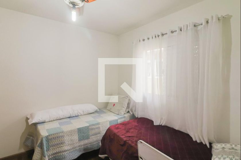 Casa, 3 quartos, 230 m² - Foto 35