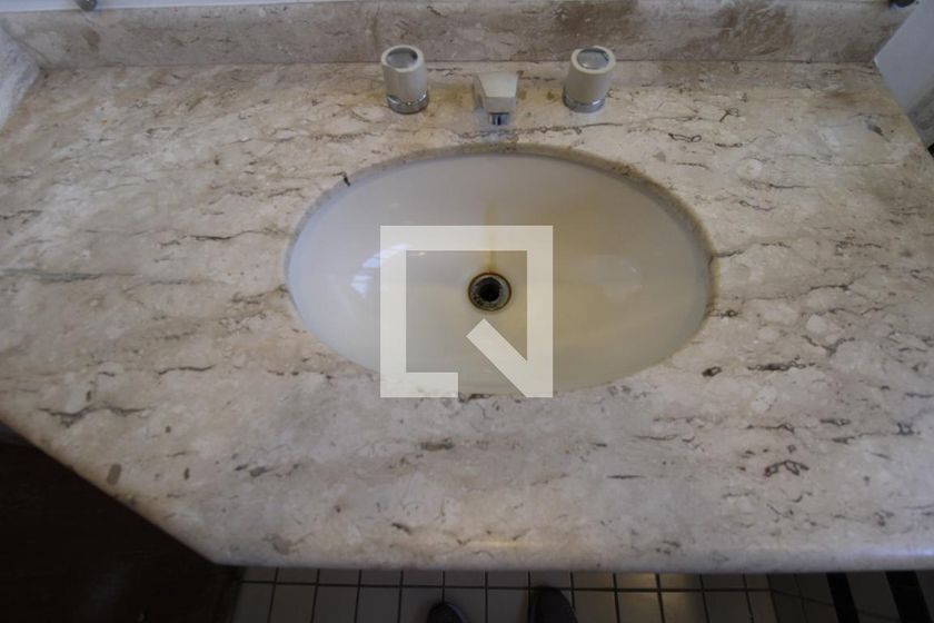 Apartamento à Venda - Cambuí, 1 Quarto,  70 m2 em , Campinas - sp | SoloBR