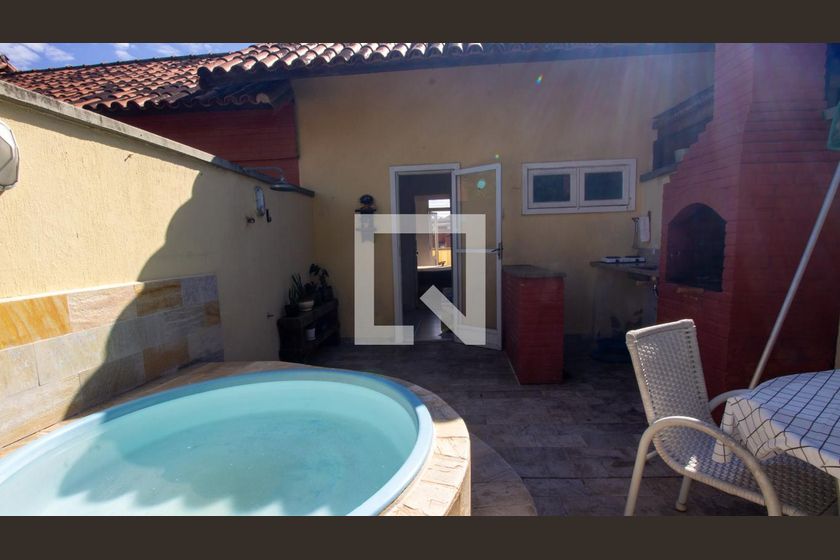 Casa, 3 quartos, 200 m² - Foto 47