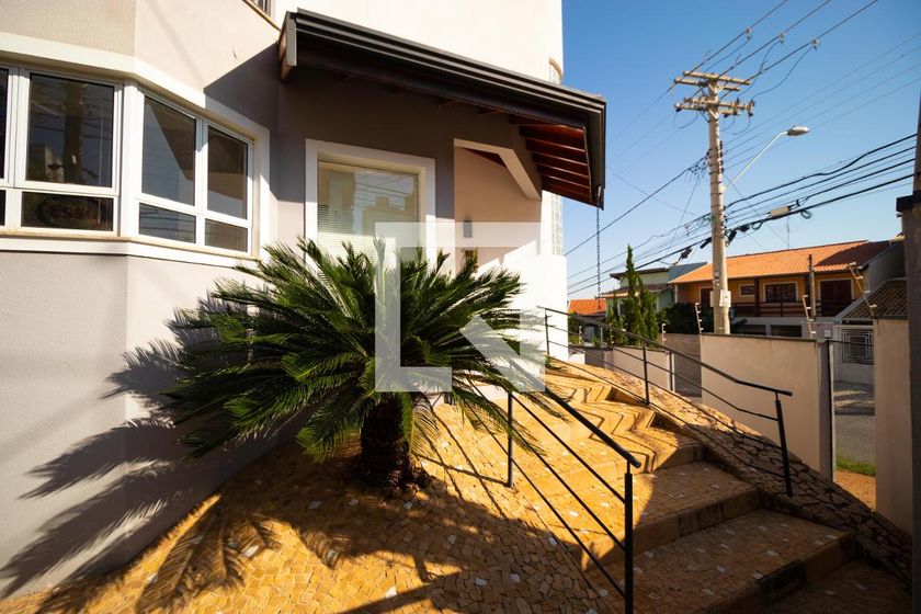 Casa à Venda - Mansões Santo Antônio, 5 Quartos,  370 m2 em , Campinas - sp | SoloBR