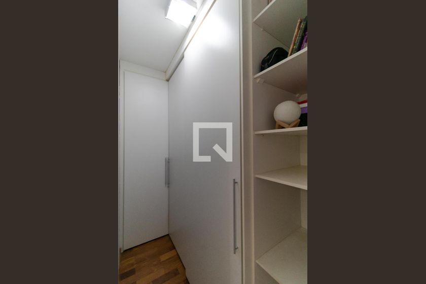 Casa à Venda - Mansões Santo Antônio, 5 Quartos,  370 m2 em , Campinas - sp | SoloBR