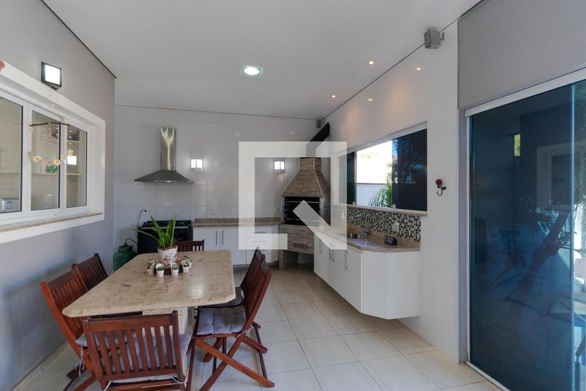 Casa à Venda - Mansões Santo Antônio, 5 Quartos,  370 m2 em , Campinas - sp | SoloBR