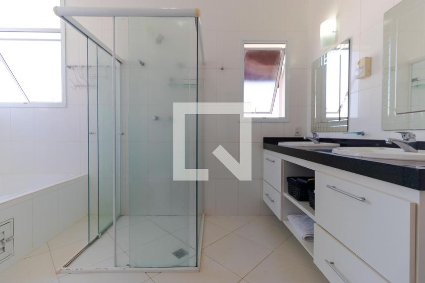 Casa à Venda - Mansões Santo Antônio, 5 Quartos,  370 m2 em , Campinas - sp | SoloBR