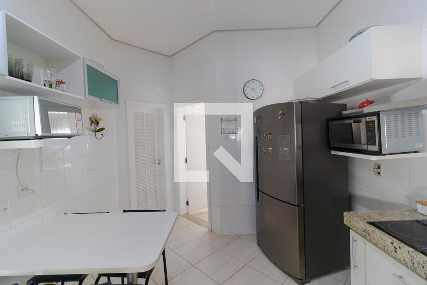 Casa à Venda - Mansões Santo Antônio, 5 Quartos,  370 m2 em , Campinas - sp | SoloBR