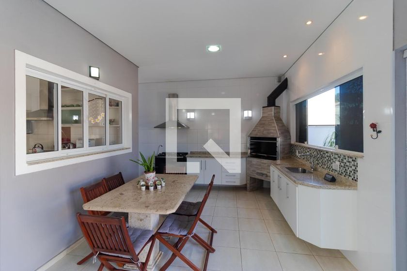 Casa à Venda - Mansões Santo Antônio, 5 Quartos,  370 m2 em , Campinas - sp | SoloBR