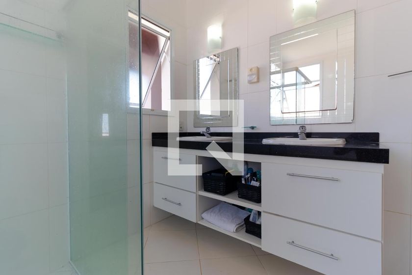 Casa à Venda - Mansões Santo Antônio, 5 Quartos,  370 m2 em , Campinas - sp | SoloBR