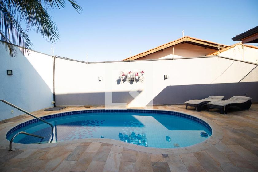 Casa à Venda - Mansões Santo Antônio, 5 Quartos,  370 m2 em , Campinas - sp | SoloBR