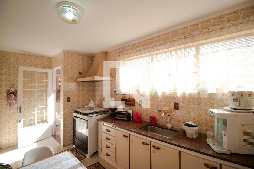 Casa à Venda - Taquaral, 3 Quartos,  350 m2 em , Campinas - sp | SoloBR