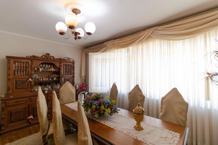 Casa à Venda - Taquaral, 3 Quartos,  350 m2 em , Campinas - sp | SoloBR
