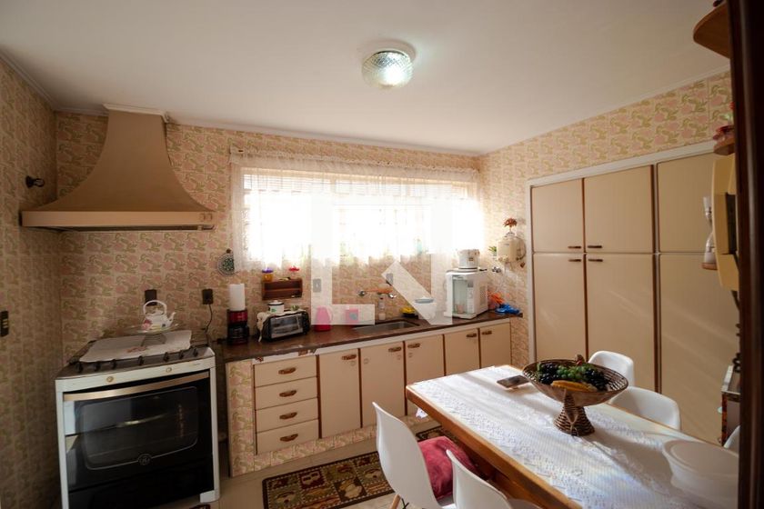 Casa à Venda - Taquaral, 3 Quartos,  350 m2 em , Campinas - sp | SoloBR