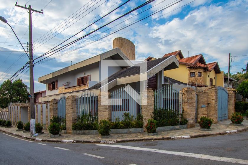 Casa à Venda - Jardim Chapadão, 4 Quartos,  400 m2 em , Campinas - sp | SoloBR