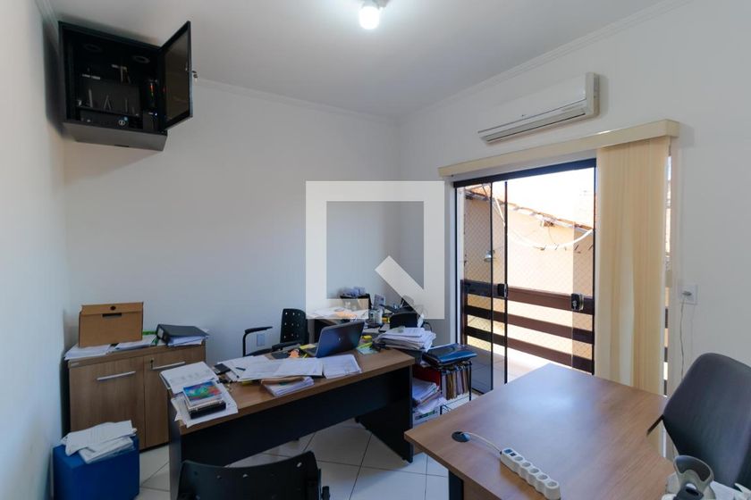 Casa à Venda - Parque Prado, 5 Quartos,  202 m2 em , Campinas - sp | SoloBR