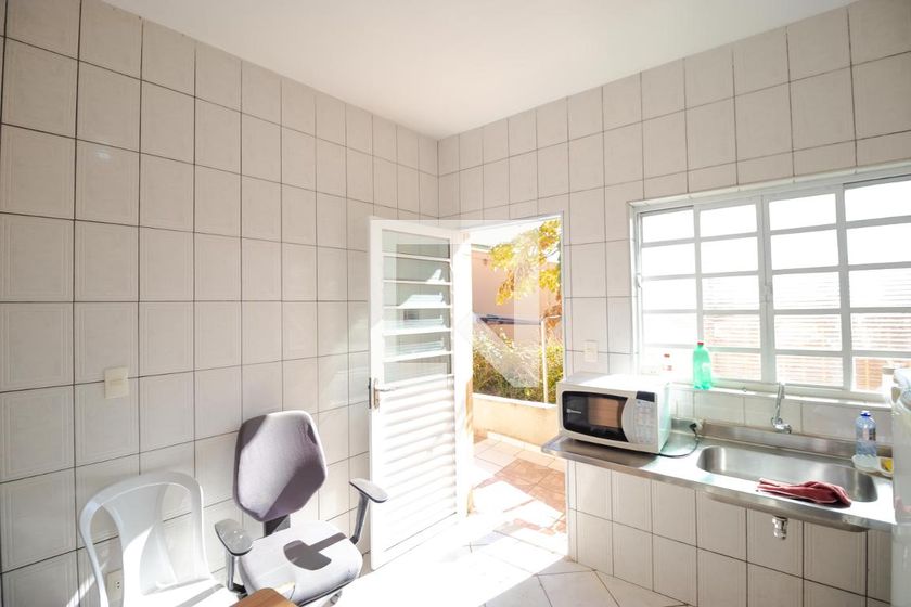 Casa à Venda - Parque Prado, 5 Quartos,  202 m2 em , Campinas - sp | SoloBR