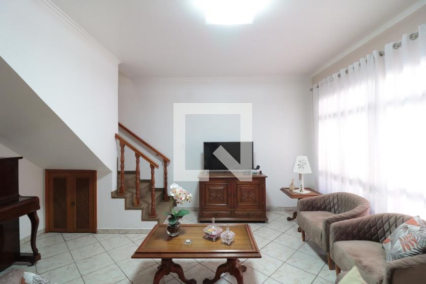 Casa, 4 quartos, 153 m² - Foto 2