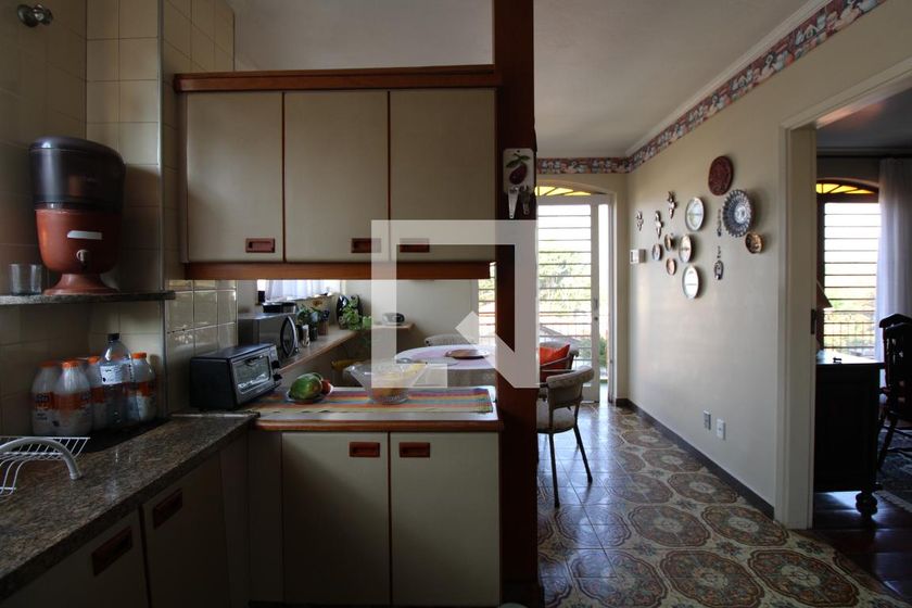 Casa à Venda - Vila Brandina, 3 Quartos,  360 m2 em , Campinas - sp | SoloBR