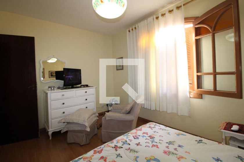 Casa à Venda - Vila Brandina, 3 Quartos,  360 m2 em , Campinas - sp | SoloBR