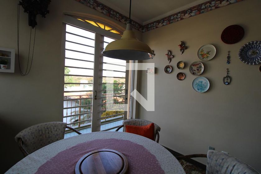 Casa à Venda - Vila Brandina, 3 Quartos,  360 m2 em , Campinas - sp | SoloBR