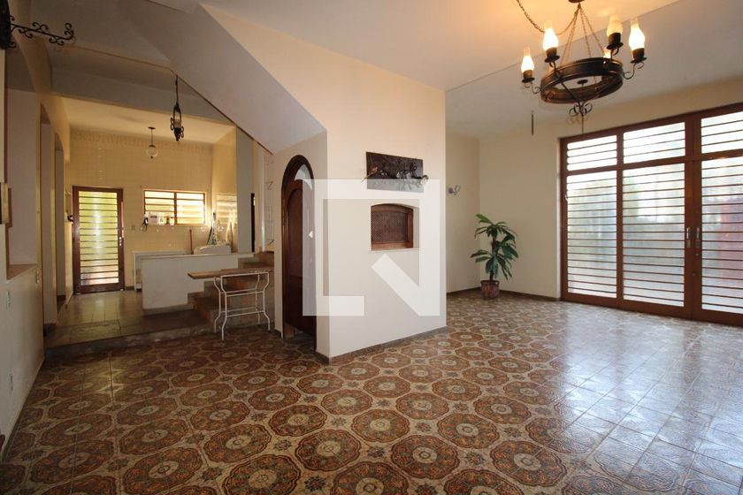 Casa à Venda - Vila Brandina, 3 Quartos,  360 m2 em , Campinas - sp | SoloBR
